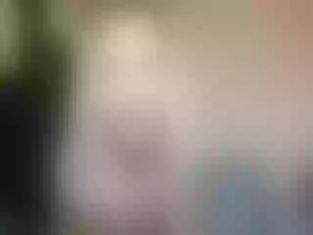 Live sex webcam photo for MISS_JOY99 #272540295