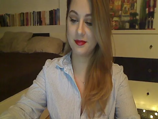 Live sex webcam photo for MISS__S #271703142
