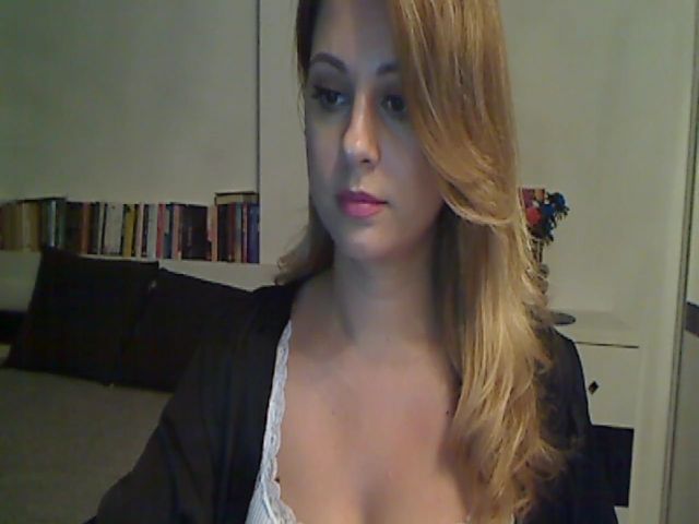 Live sex webcam photo for MISS__S #274445488