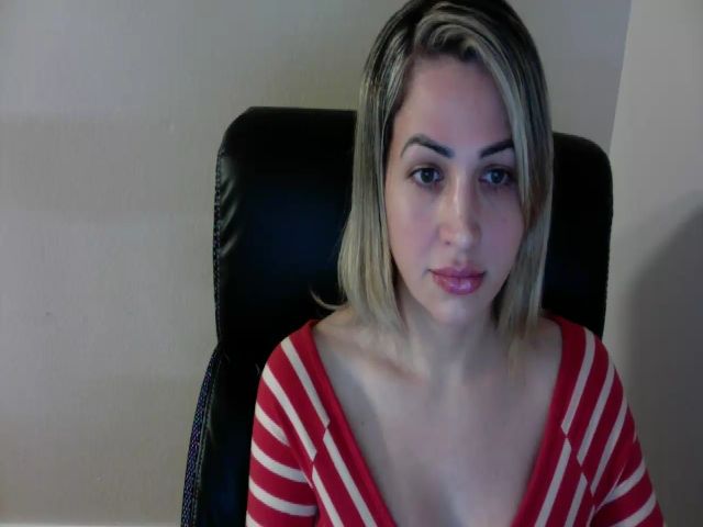 Live sex webcam photo for MONA_LUNA #274517178