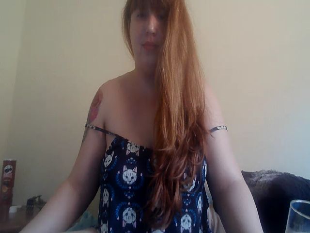 Live sex webcam photo for Maaryhot #273572672