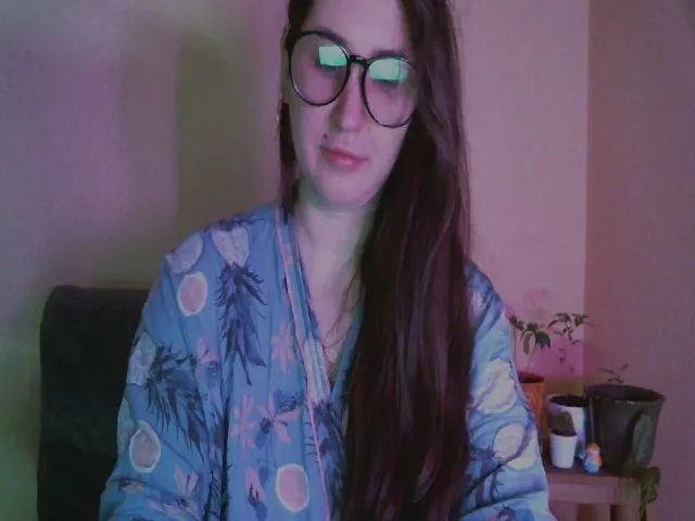 Live sex webcam photo for Mabiki #272384339