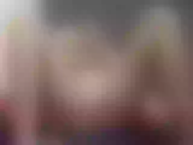 Live sex webcam photo for MackenzieJoe #272344818