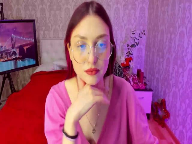 Live sex webcam photo for MadFrau #272377408