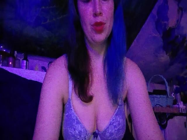 Live sex webcam photo for MadameBailey #273061737