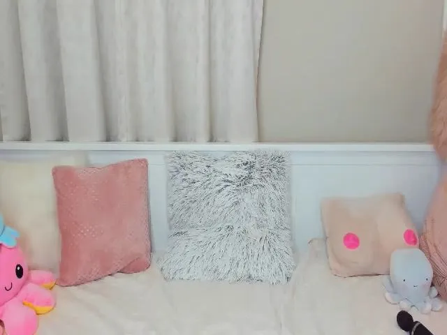 Live sex webcam photo for Maddie_Flower #273256341