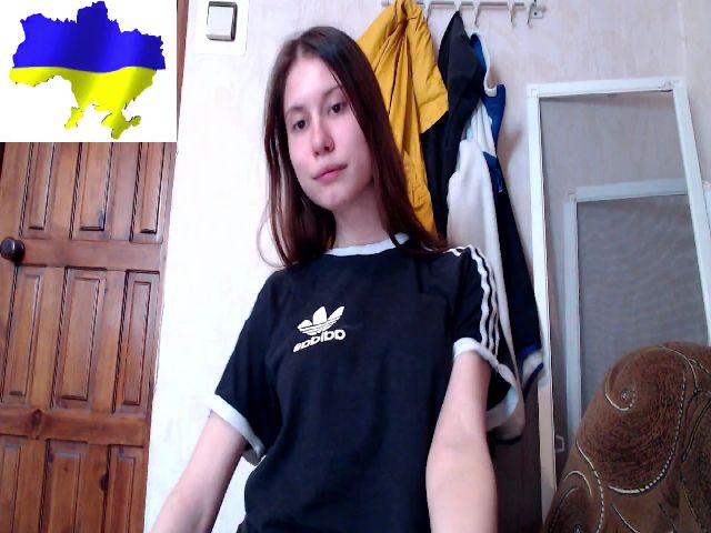 Live sex webcam photo for Maddie_May #273022754