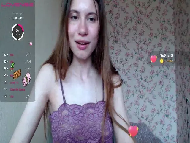 Live sex webcam photo for Maddie_May #273560140