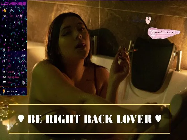 Live sex webcam photo for Maddieangels #273377339