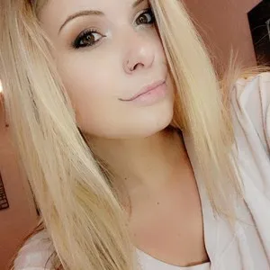 Live sex webcam photo for Maddz_Jo #278200350