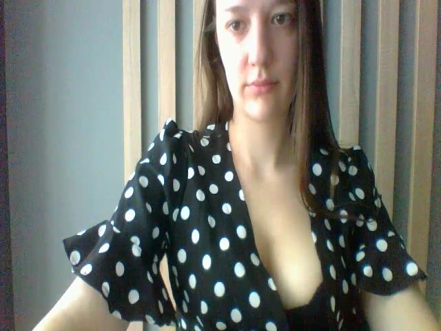 Live sex webcam photo for Madi_Lainee #273773940