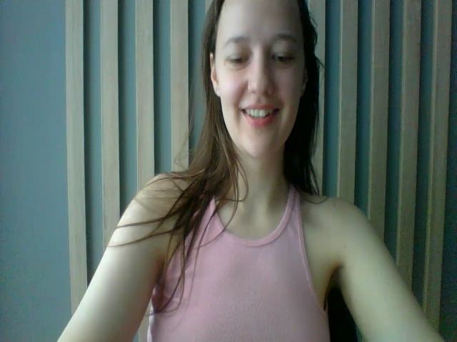 Live sex webcam photo for Madi_Lainee #273795854