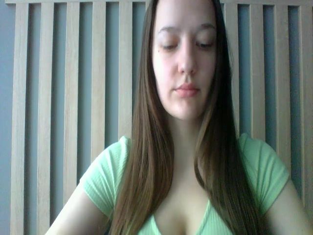 Live sex webcam photo for Madi_Lainee #273823115