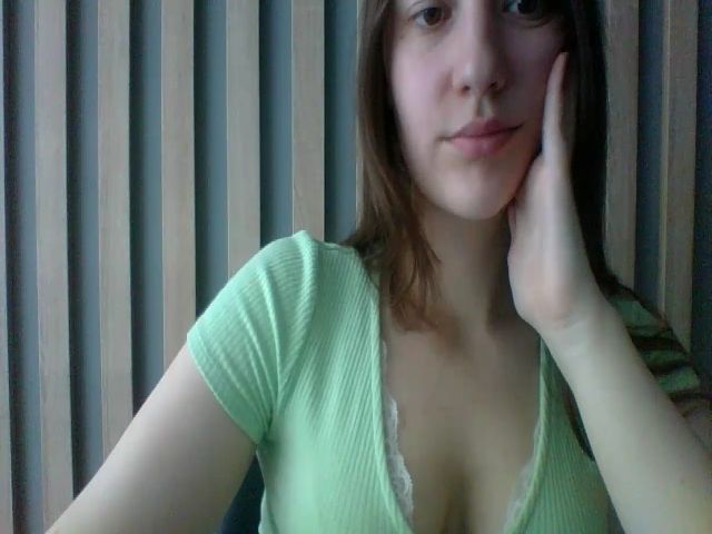 Live sex webcam photo for Madi_Lainee #273859195