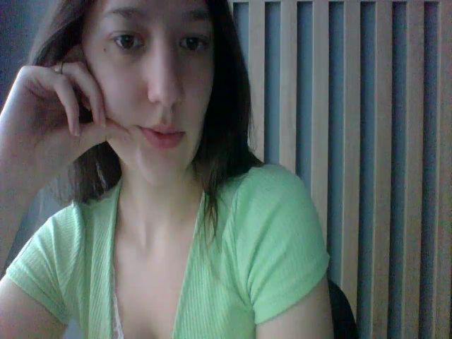 Live sex webcam photo for Madi_Lainee #273859945