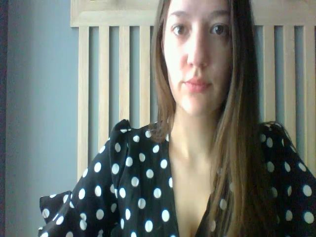 Live sex webcam photo for Madi_Lainee #273868057