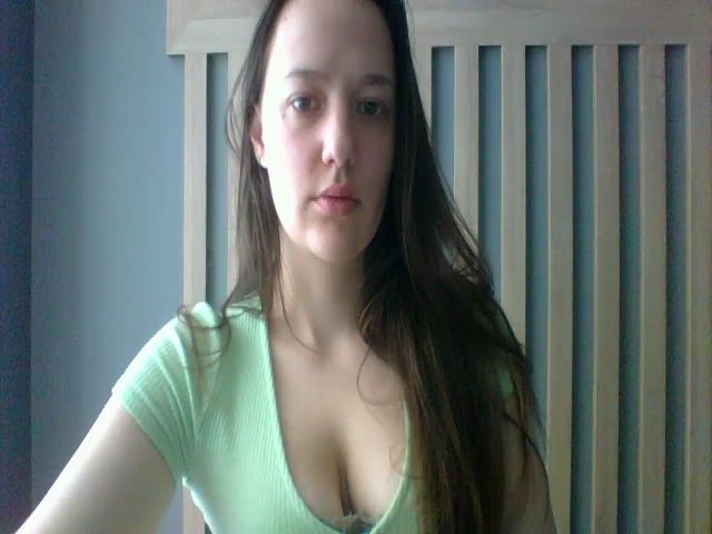 Live sex webcam photo for Madi_Lainee #273948563