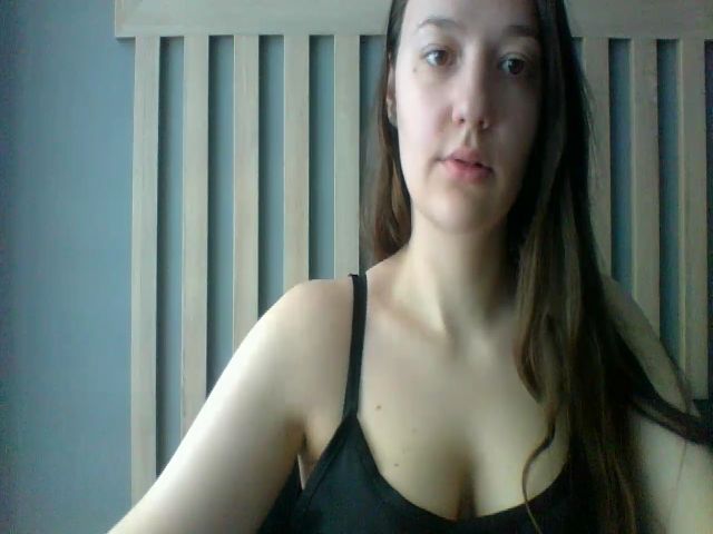 Live sex webcam photo for Madi_Lainee #273956387