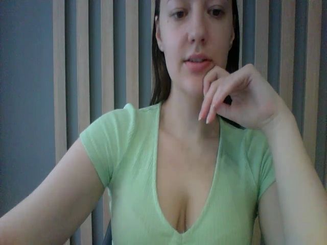 Live sex webcam photo for Madi_Lainee #273969119