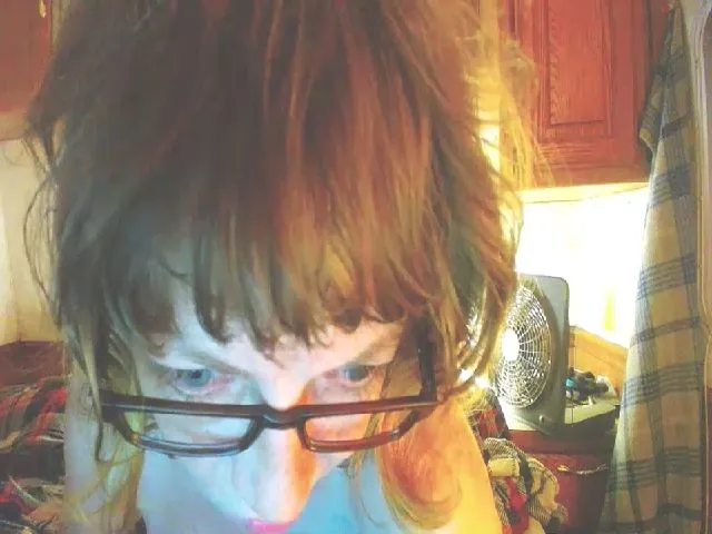 Live sex webcam photo for MadisonAc #273070090