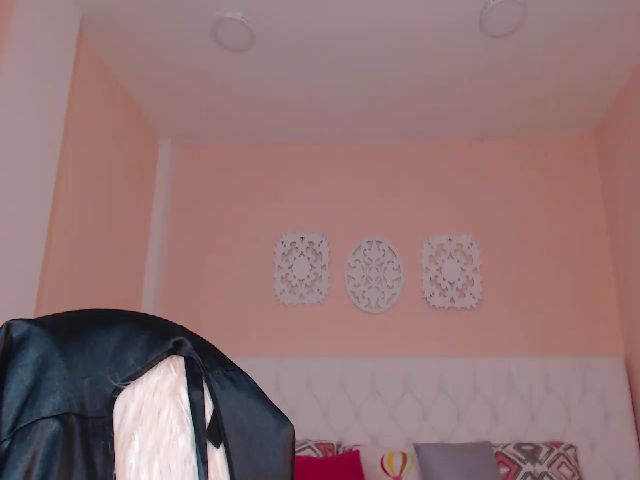 Live sex webcam photo for MadisonCooper #274129575