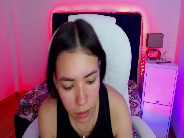 Live sex webcam photo for MadisonMurphy #274108224