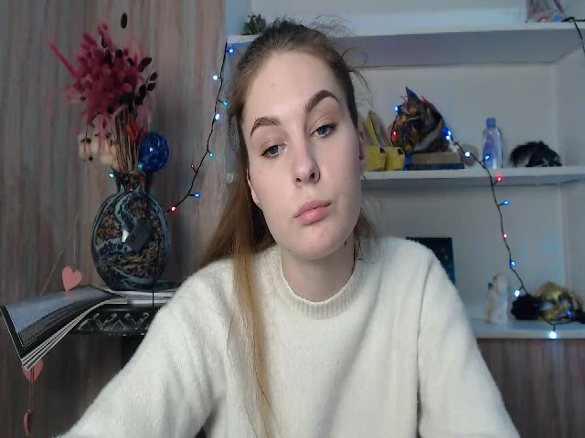 Live sex webcam photo for Madonna778 #271967183