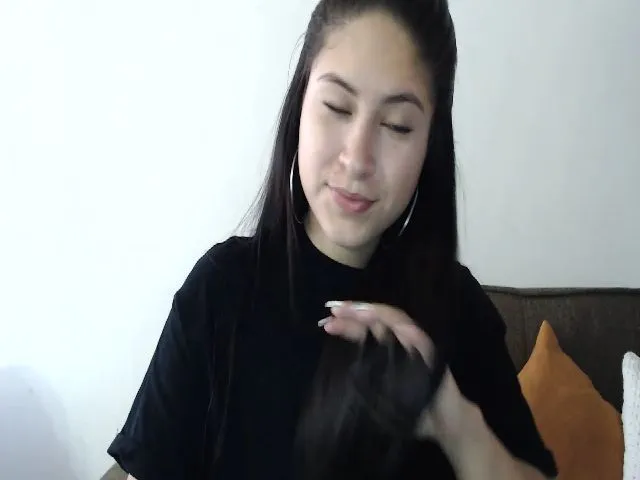 Live sex webcam photo for MadyConnor #271852967