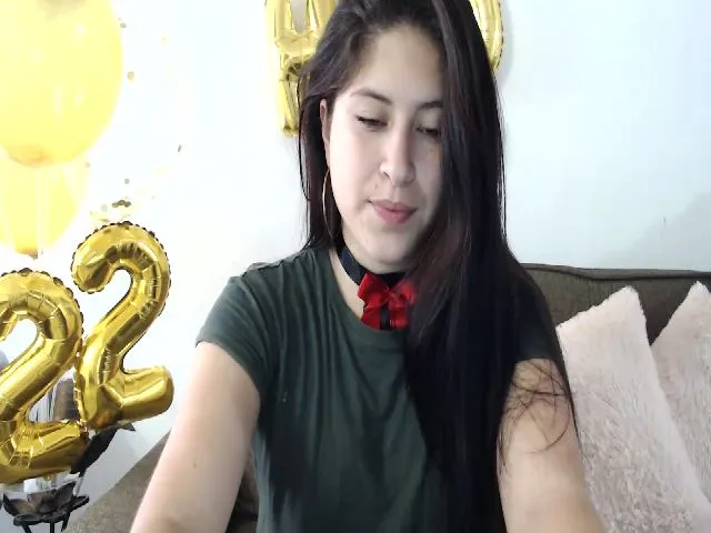 Live sex webcam photo for MadyConnor #272619659