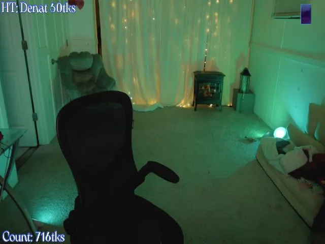 Live sex webcam photo for MaeveMystery #272395126