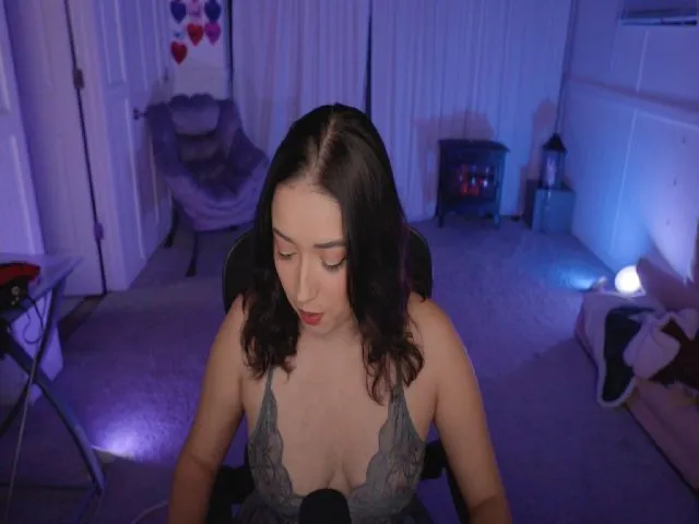 Live sex webcam photo for MaeveMystery #272535449