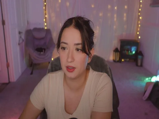 Live sex webcam photo for MaeveMystery #274610430