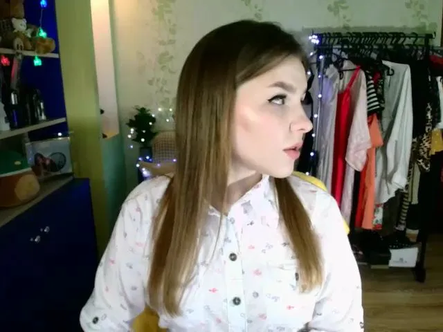 Live sex webcam photo for MagicGirl1 #271719763