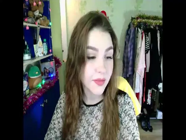 Live sex webcam photo for MagicGirl1 #271953203