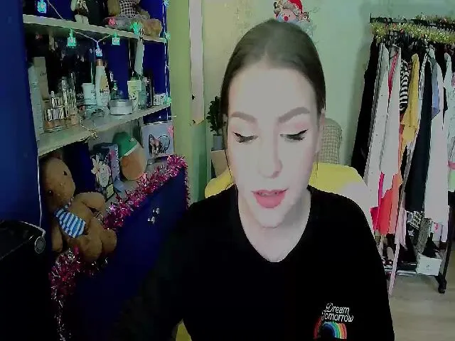Live sex webcam photo for MagicGirl1 #272131804