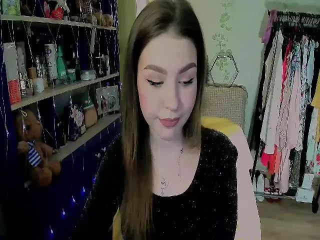 Live sex webcam photo for MagicGirl1 #272753509