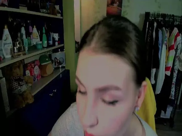 Live sex webcam photo for MagicGirl1 #273753411