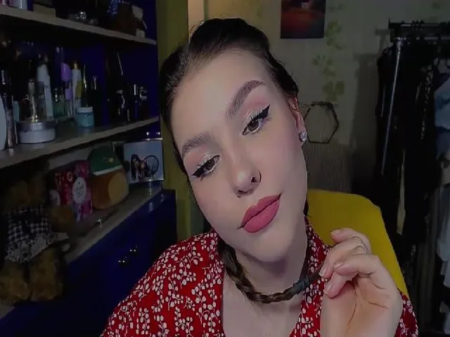 Live sex webcam photo for MagicGirl1 #273875976