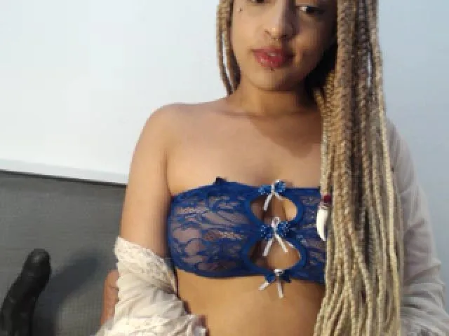 Live sex webcam photo for Mahanne #273683516