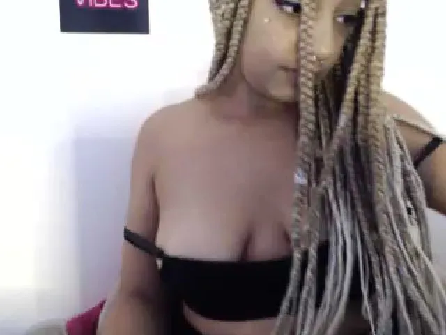 Live sex webcam photo for Mahanne #274056404