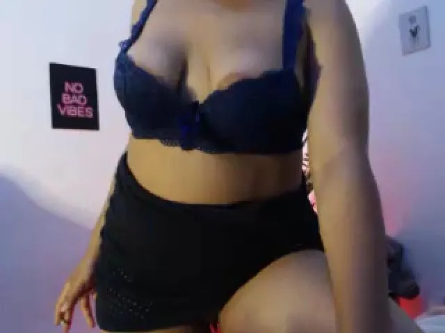 Live sex webcam photo for Mahanne #274121907