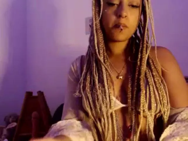 Live sex webcam photo for Mahanne #274233315