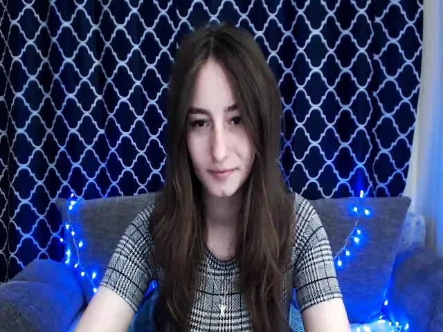 Live sex webcam photo for Mallinkaa #273560391