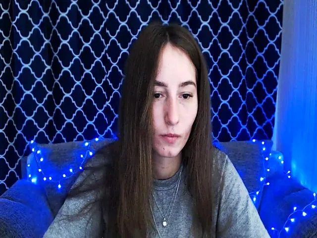 Live sex webcam photo for Mallinkaa #273602472