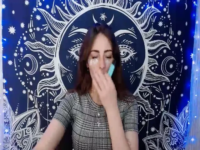Live sex webcam photo for Mallinkaa #273823202