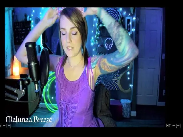 Live sex webcam photo for Malunaa #272209479
