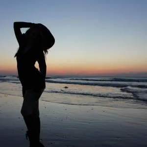 Live sex webcam photo for Malunaa #278272477