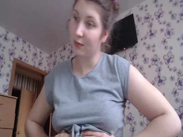 Live sex webcam photo for Malvina5 #272510701