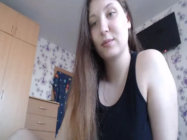 Live sex webcam photo for Malvina5 #272563536