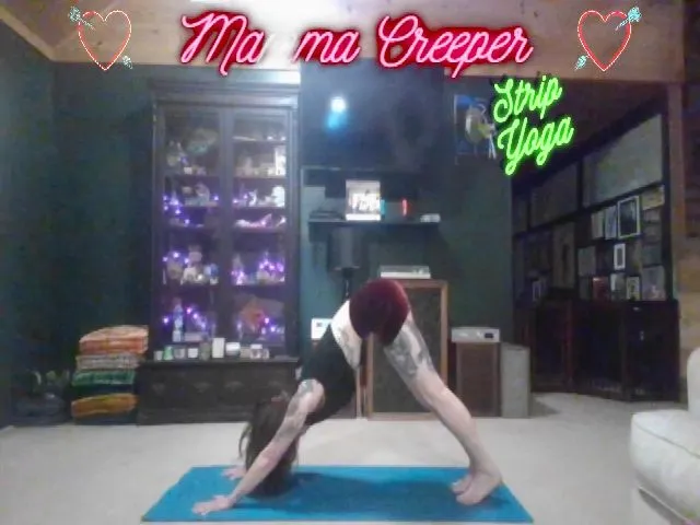 Live sex webcam photo for MammaCreeper #272381162